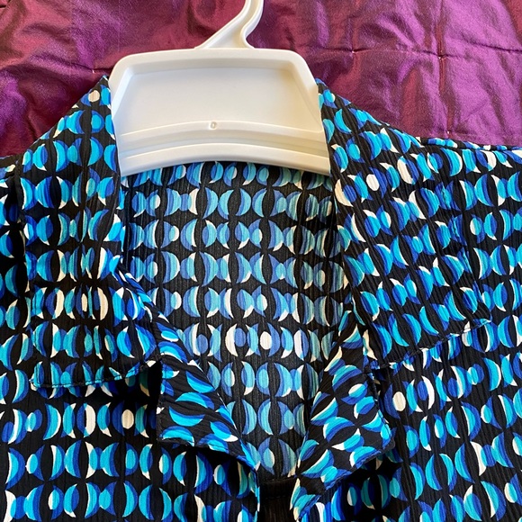 Notations 2-in-1 Blouse + Tank Top - Picture 8 of 10